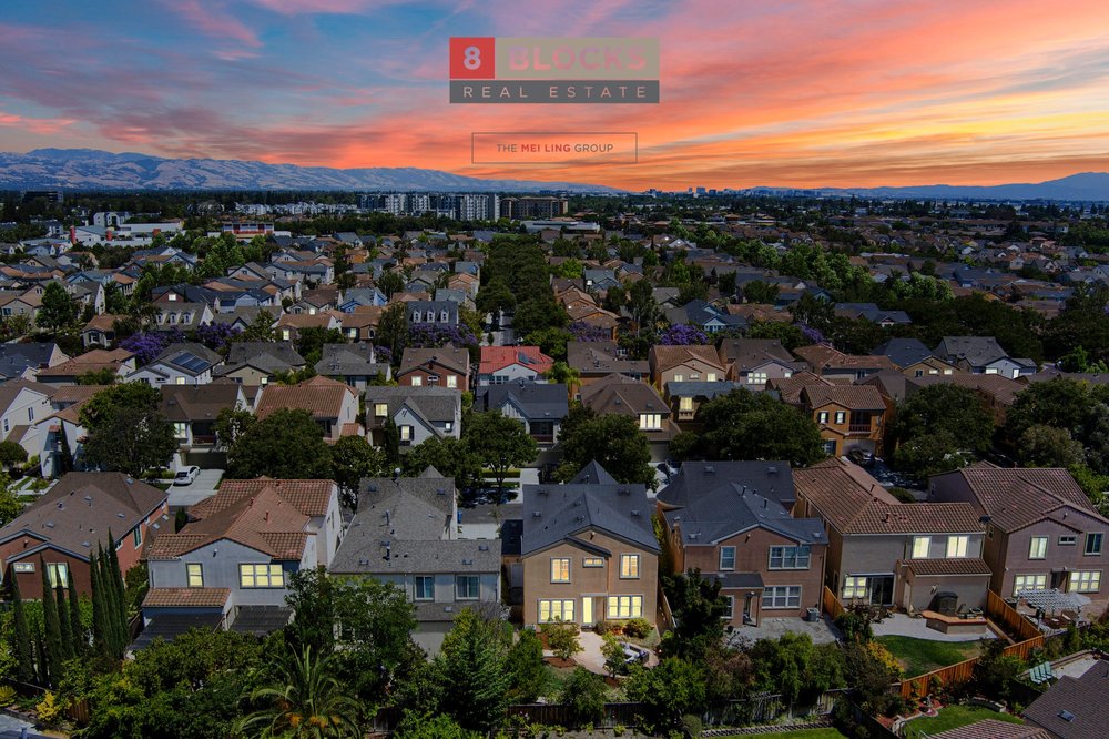 Photo of 8 Blocks Real Estate