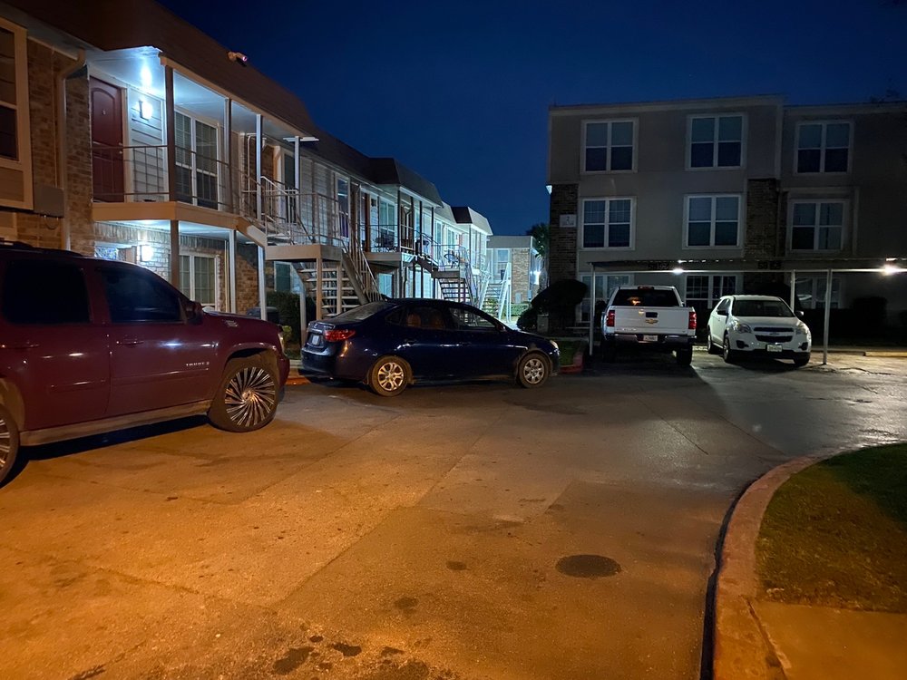 Photo of Castlewood Apartments