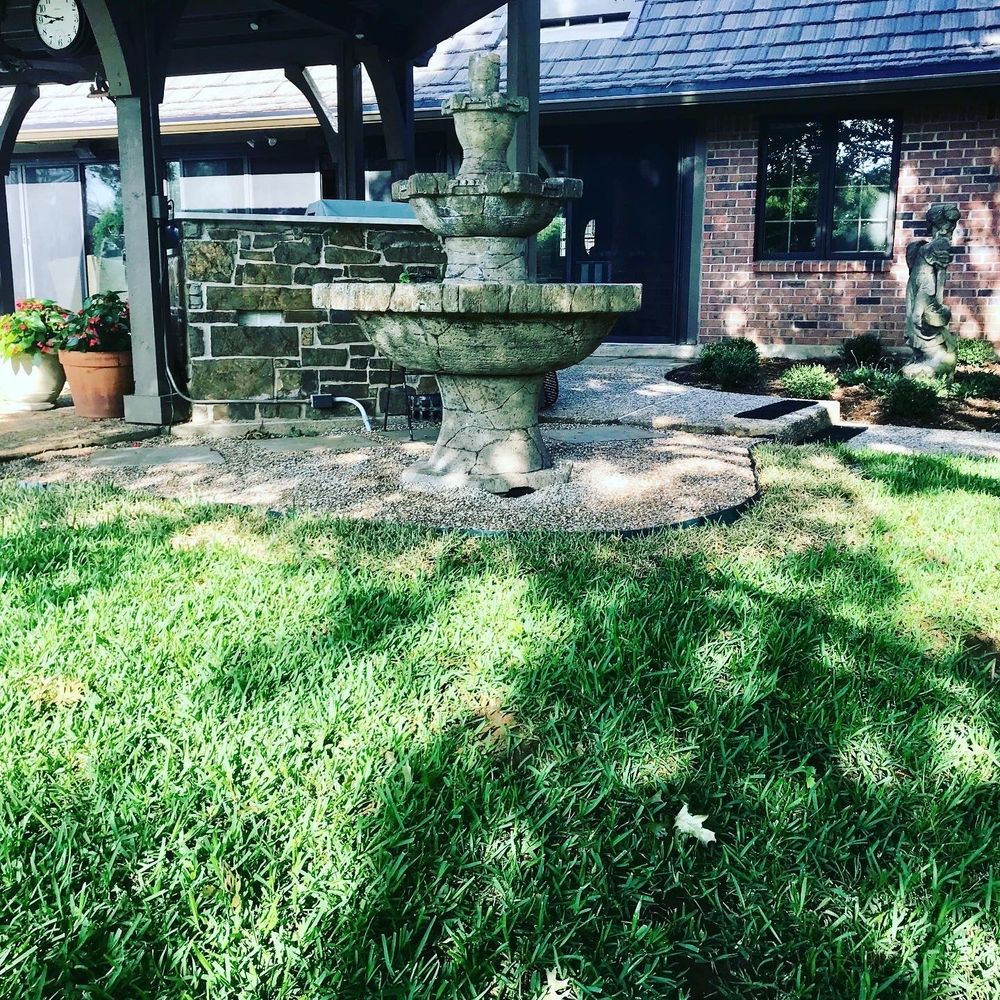 Photo of White Lawn Care