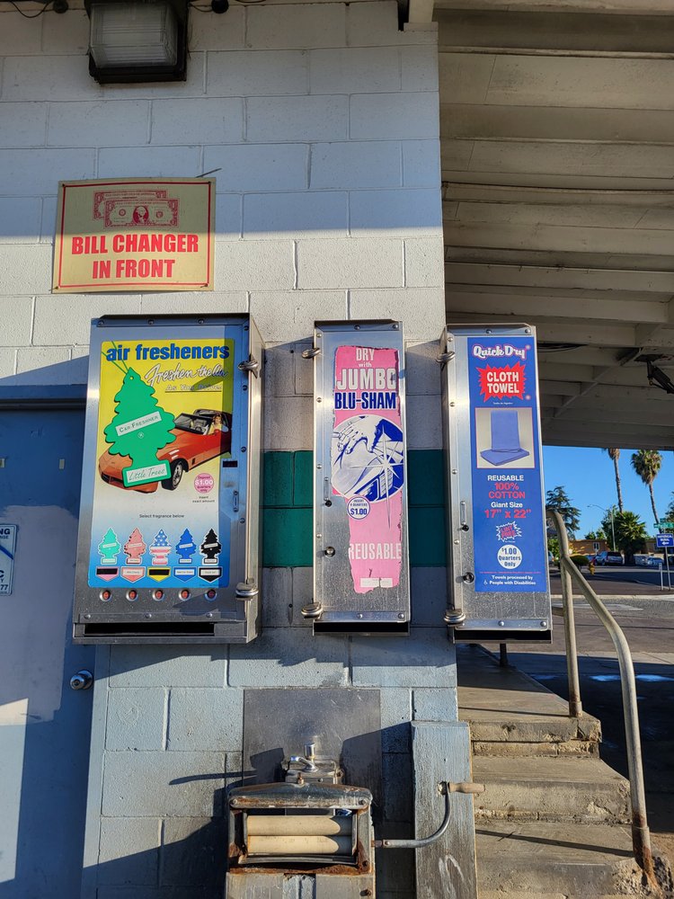 Photo of Dirty Harry's Carwash