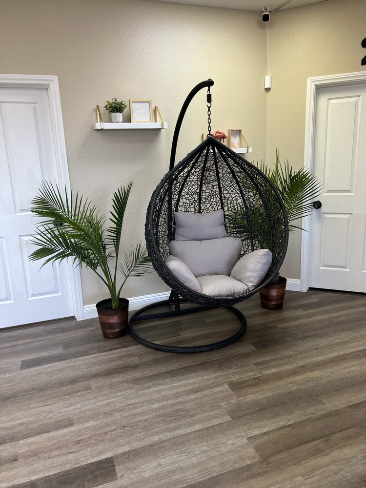 Photo of Everlasting Salon Suites