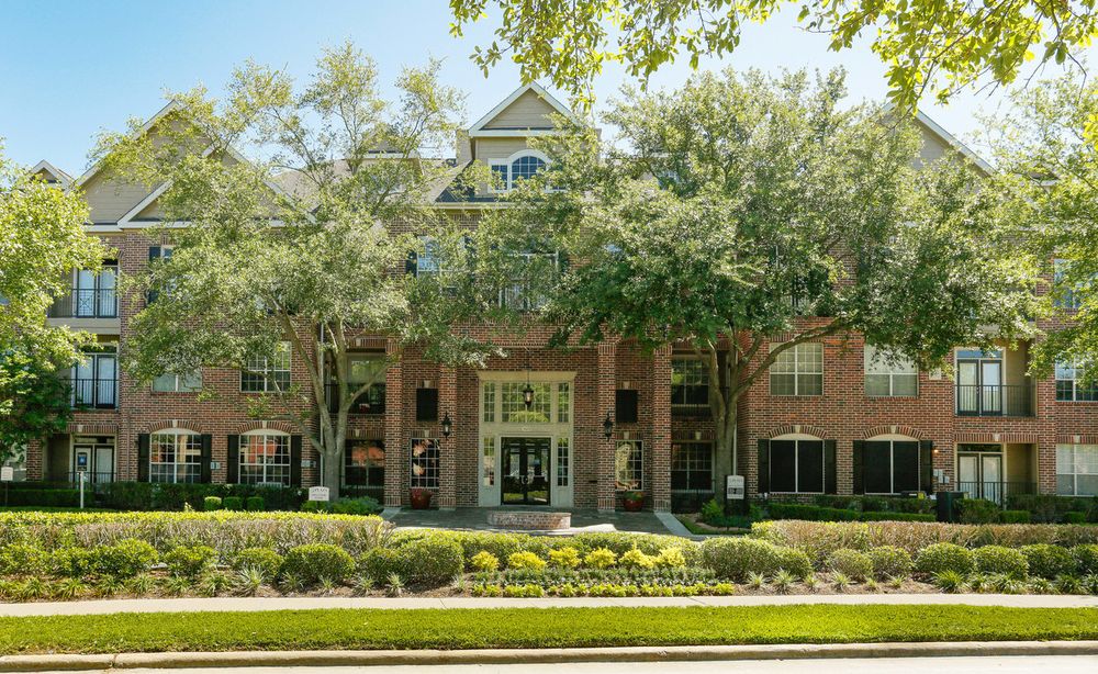 Photo of Plaza at Westchase Apartments