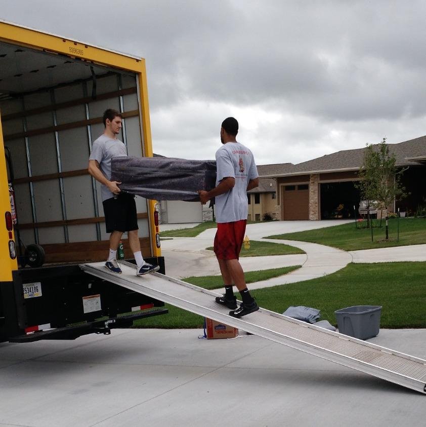Photo of Iowa Moving 1