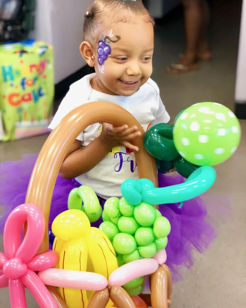 Photo of Dizzy Doodle Face Painting
