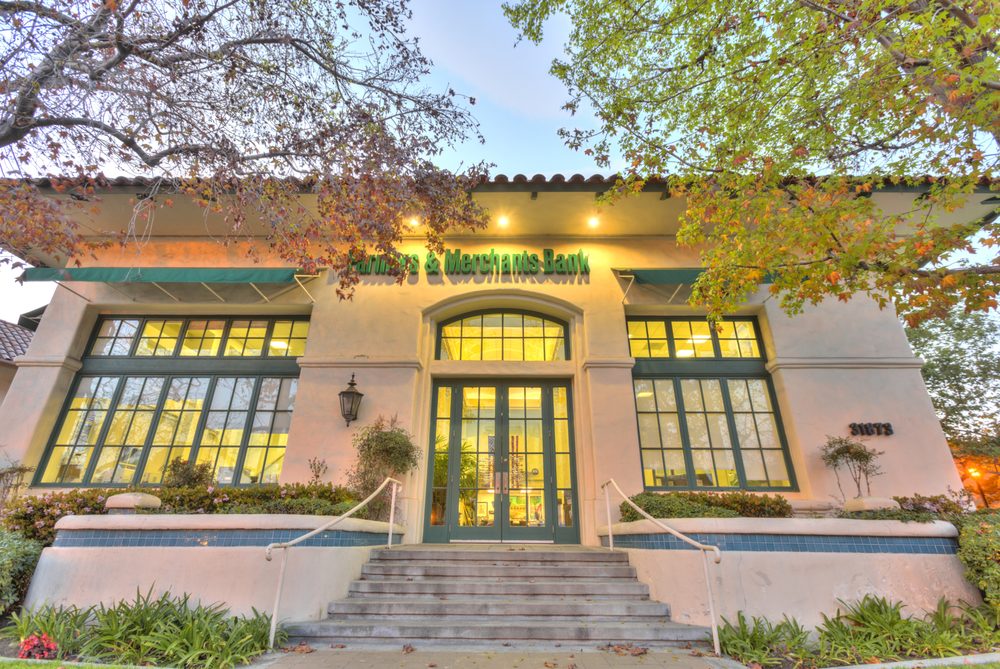 Photo of Farmers & Merchants Bank