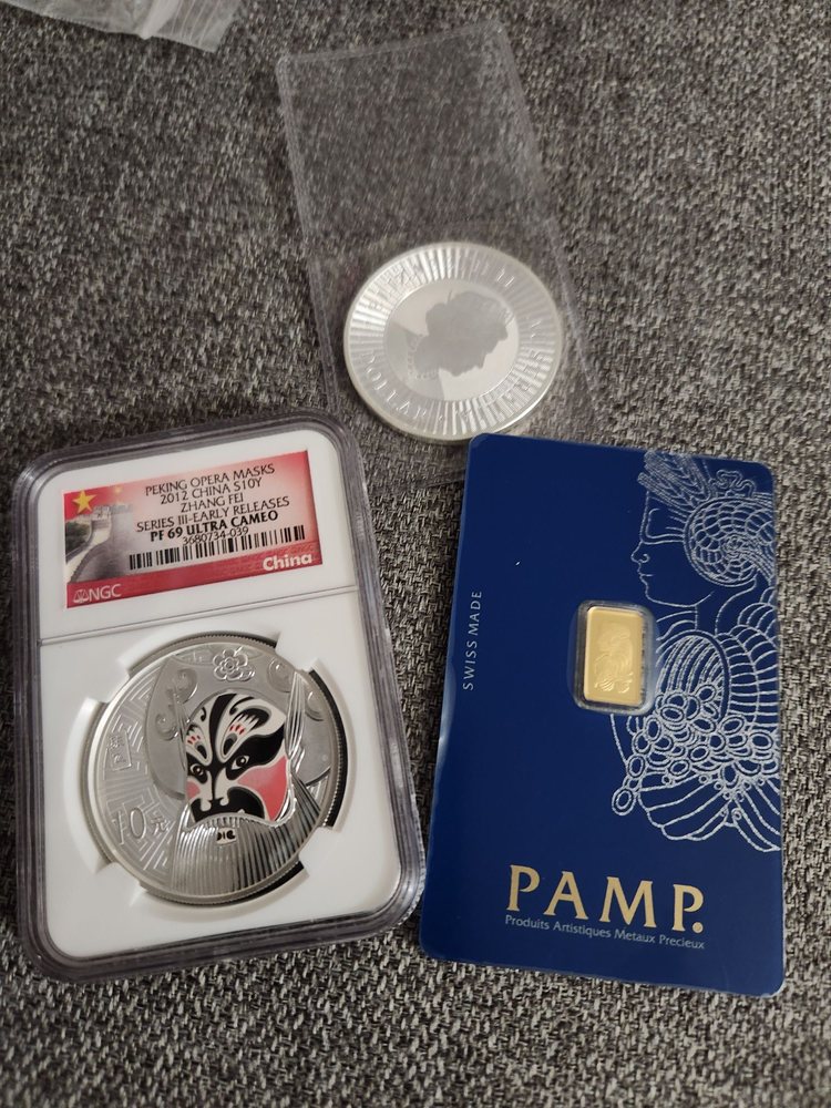 Photo of Mac's Coins & Collectables