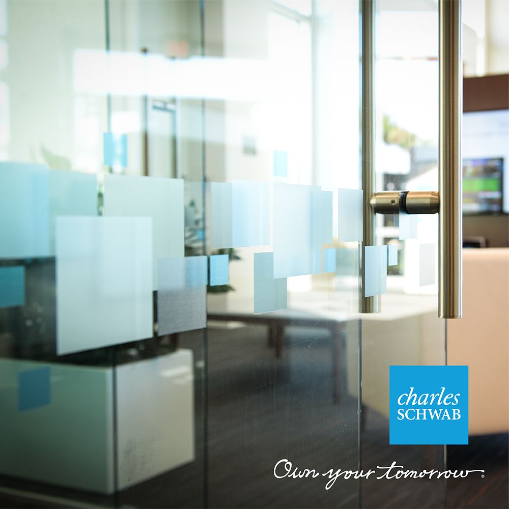 Photo of Charles Schwab