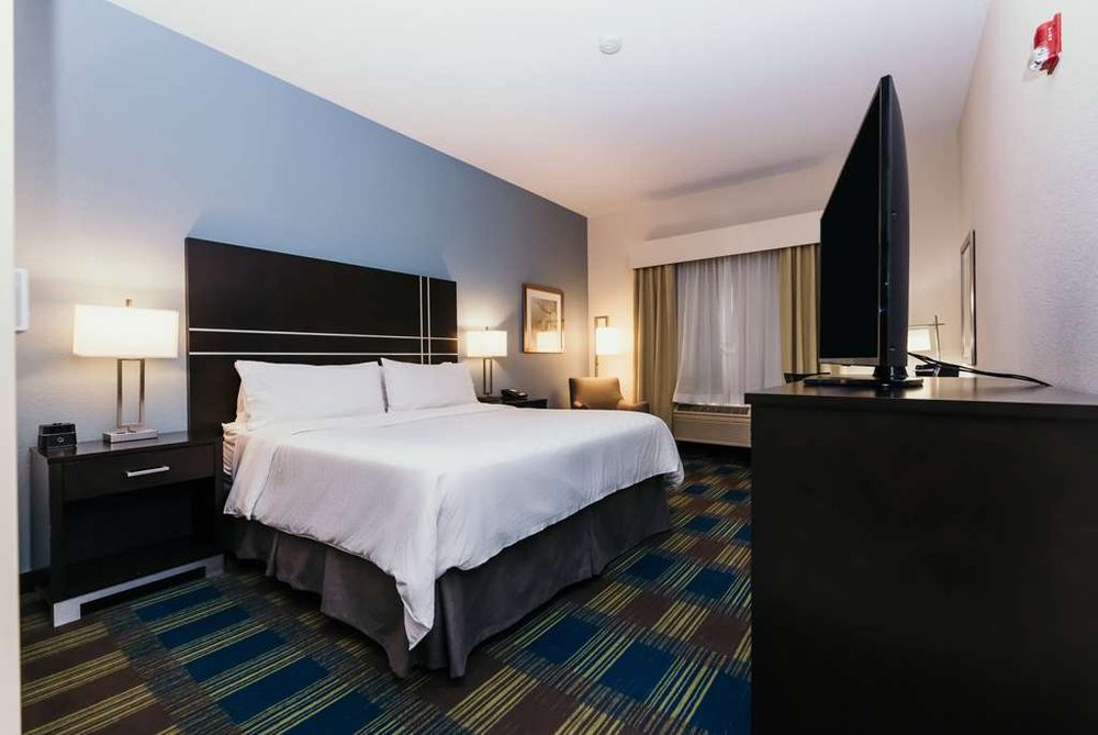 Photo of Holiday Inn Express & Suites Ankeny-Des Moines