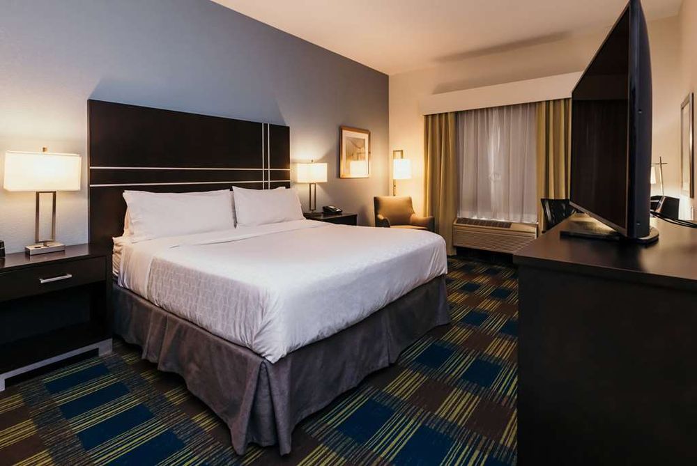Photo of Holiday Inn Express & Suites Ankeny-Des Moines