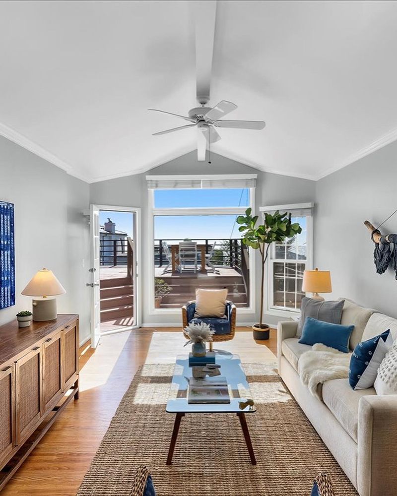 Photo of Julio and Michelle Leyva - Cavanaugh Realtors