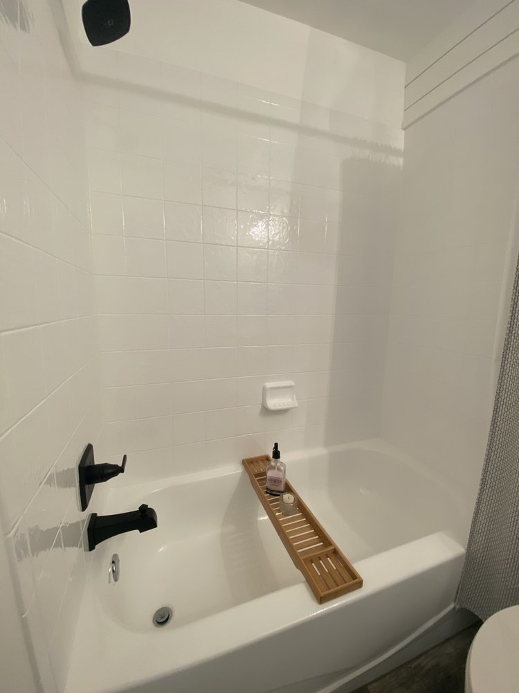 Photo of Georgia Tub & Tile Refinishing