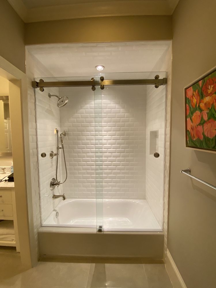 Photo of Construction Glass & Shower Doors