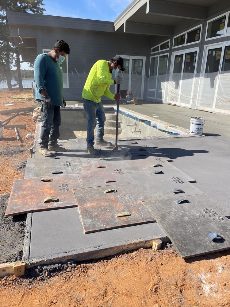 Photo of Lakeside Pool Construction