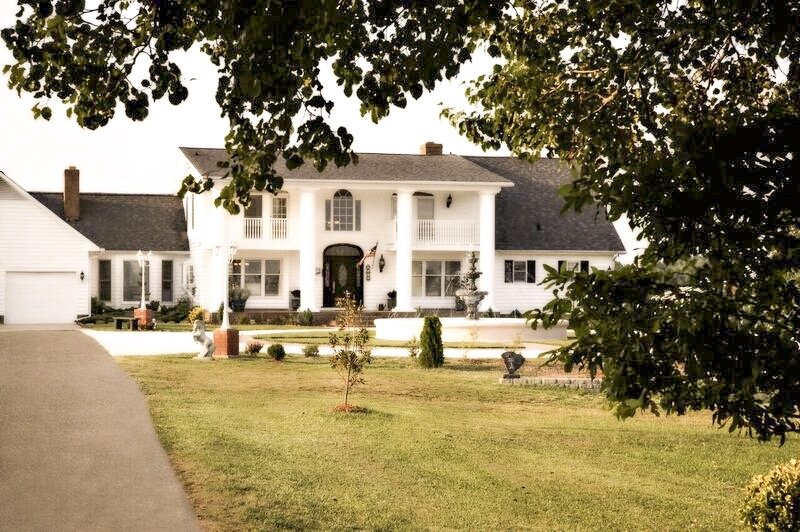 Photo of Laurel Haven Estate