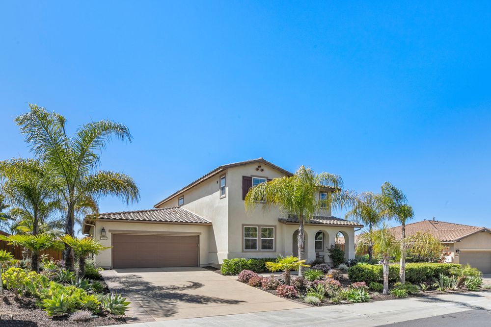 Photo of Gustavo Torres, Realtor