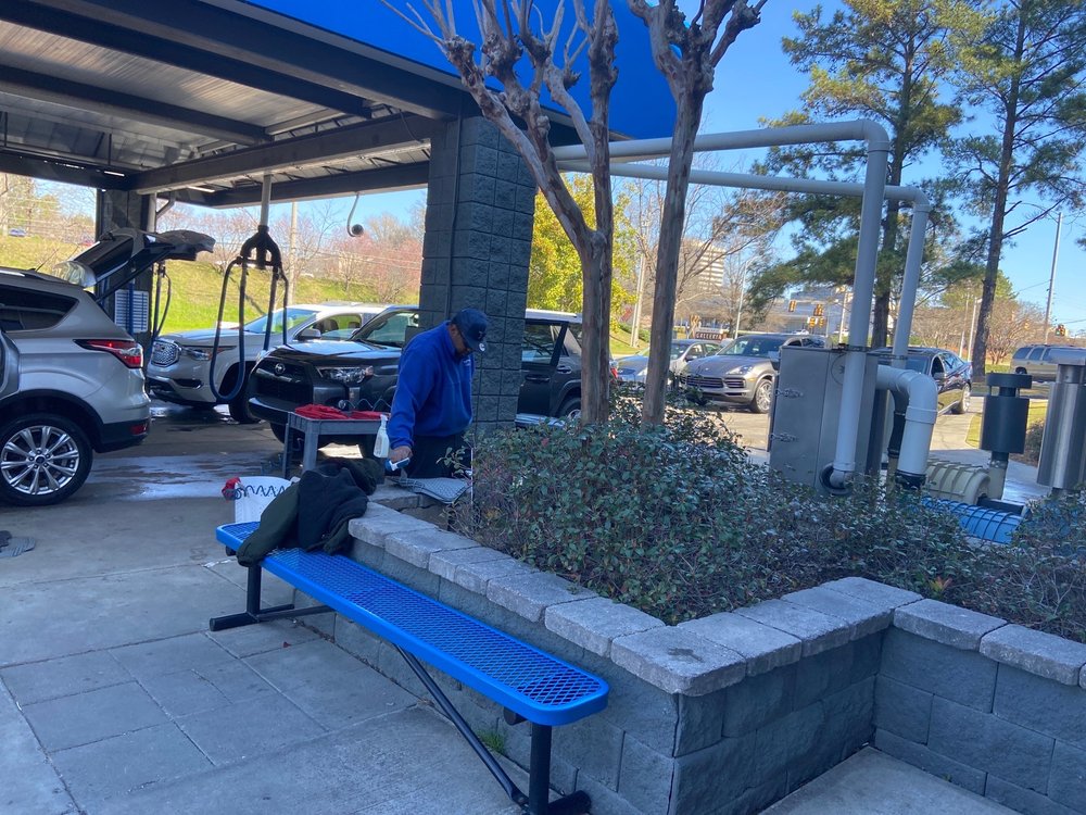 Photo of Anthony's Full Service & Express Car Wash - Hoover