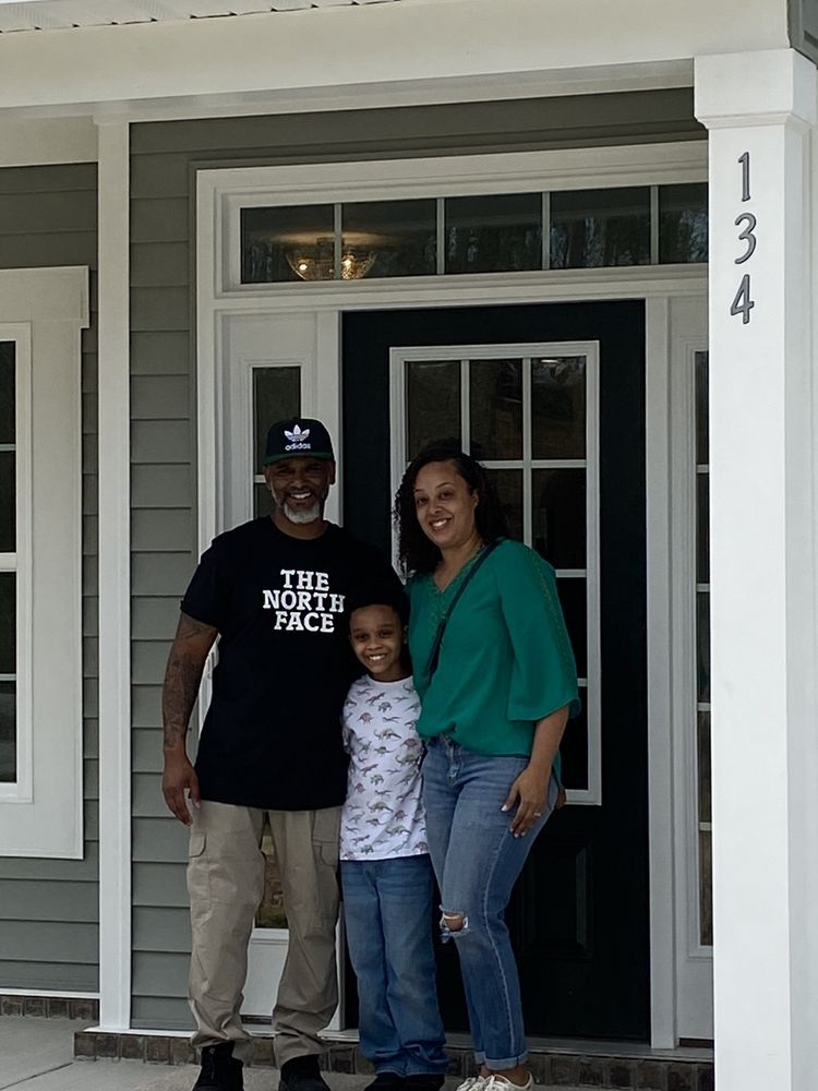 Photo of 757 Realty & 804 Homes