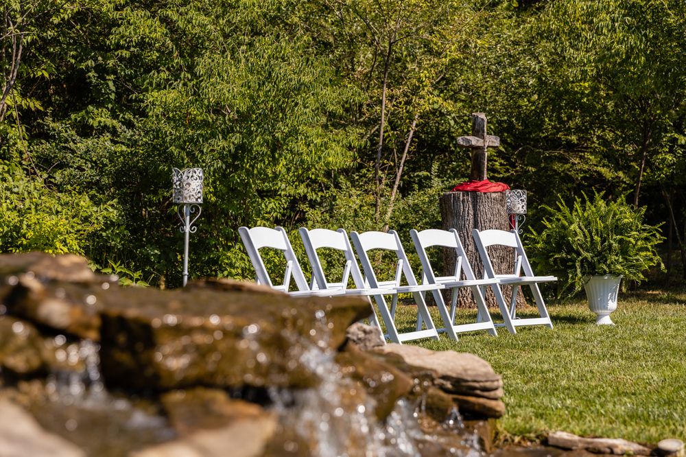 Photo of Tennessee Tiny Weddings with Julie & James Tucker
