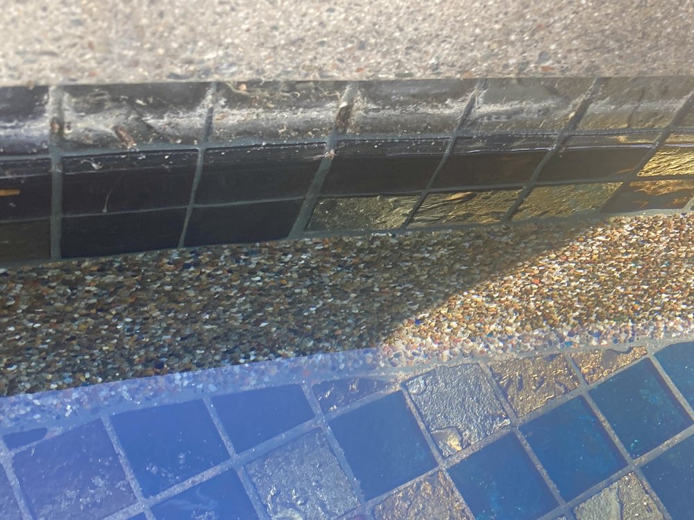 Photo of San Diego Pool Tile Cleaning