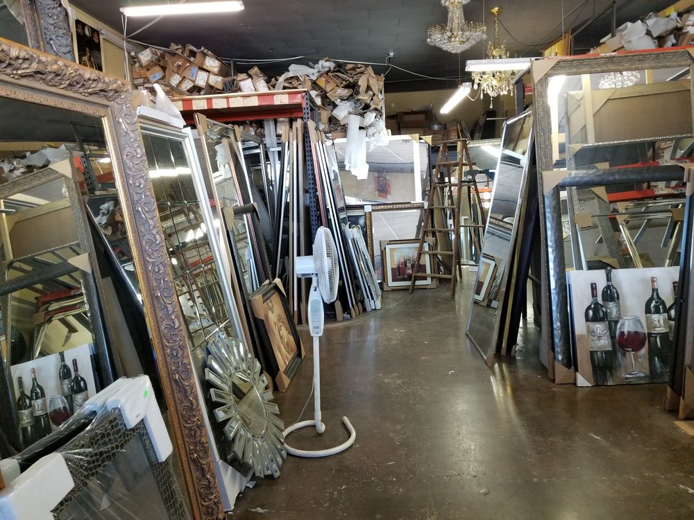 Photo of LA Mirror Man