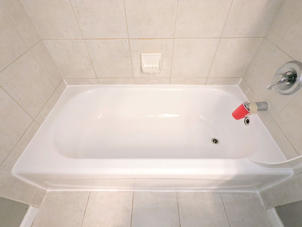 Photo of Odorless Bathtub Refinishing