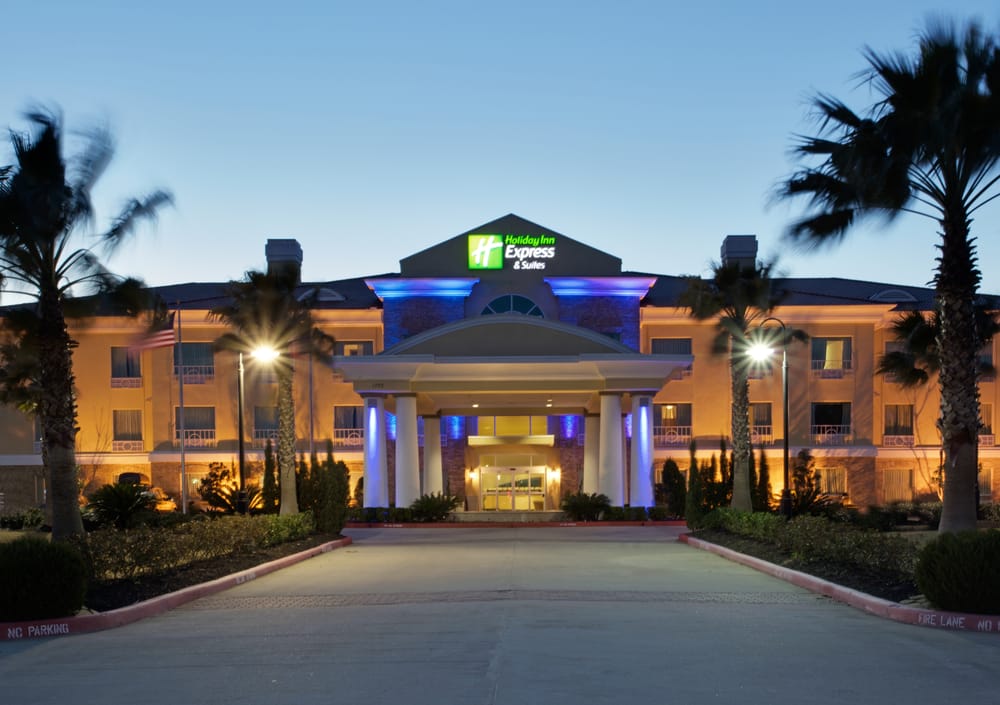 Photo of Holiday Inn Express & Suites Pearland