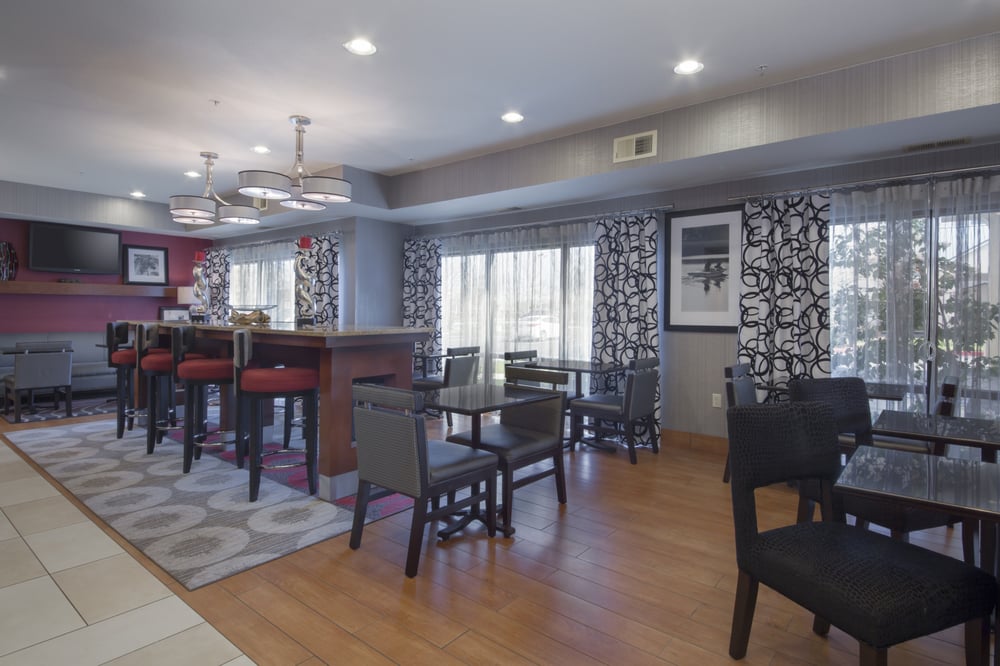 Photo of Hampton Inn Tracy