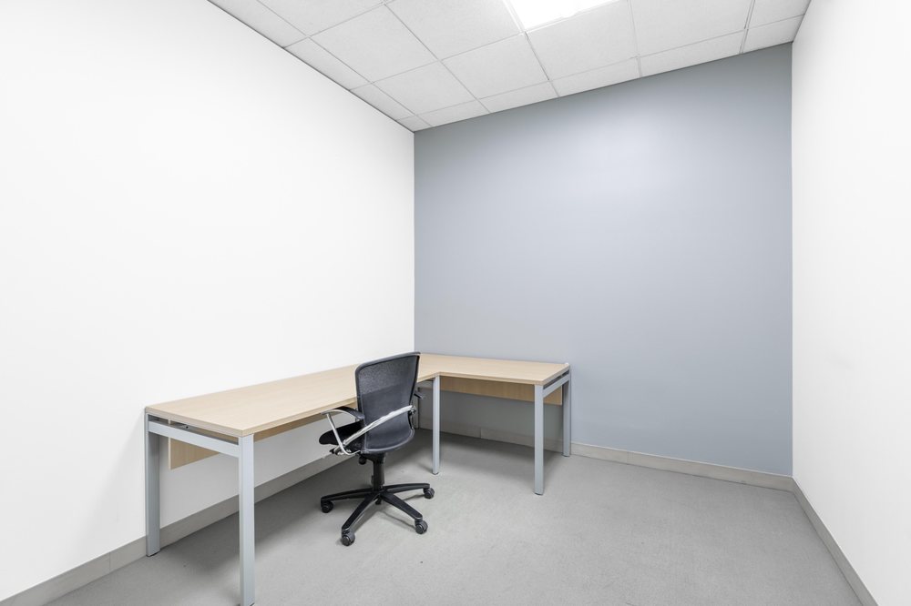 Photo of Regus Washington Carillon Point Center