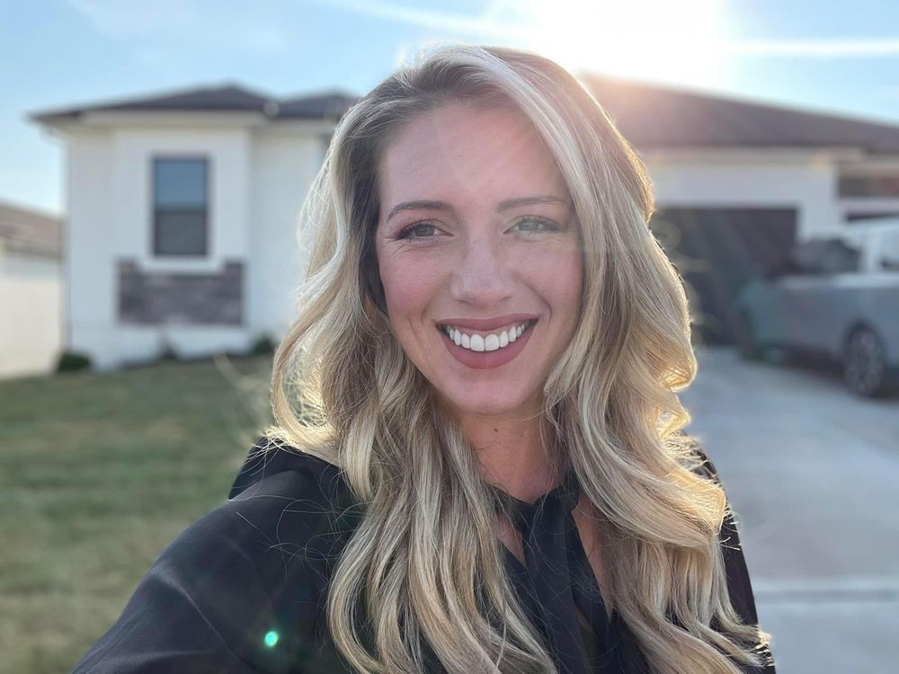 Photo of Jenny Delich - Exp Realty