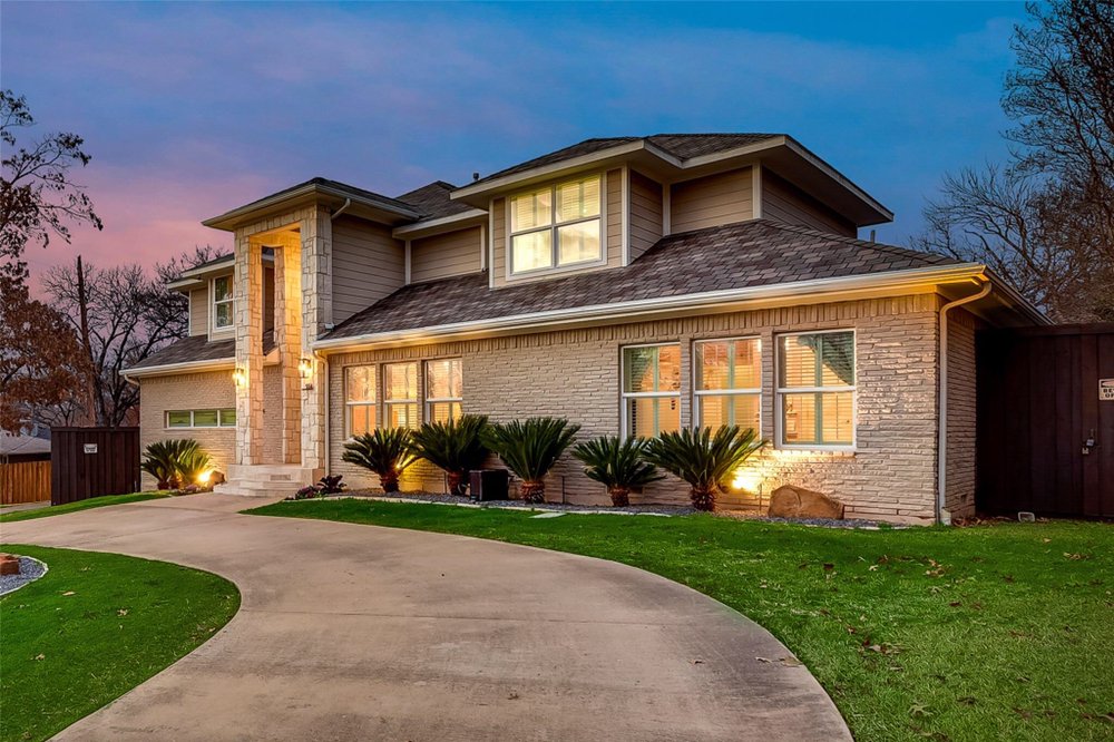 Photo of Britt Rhodes Real Estate
