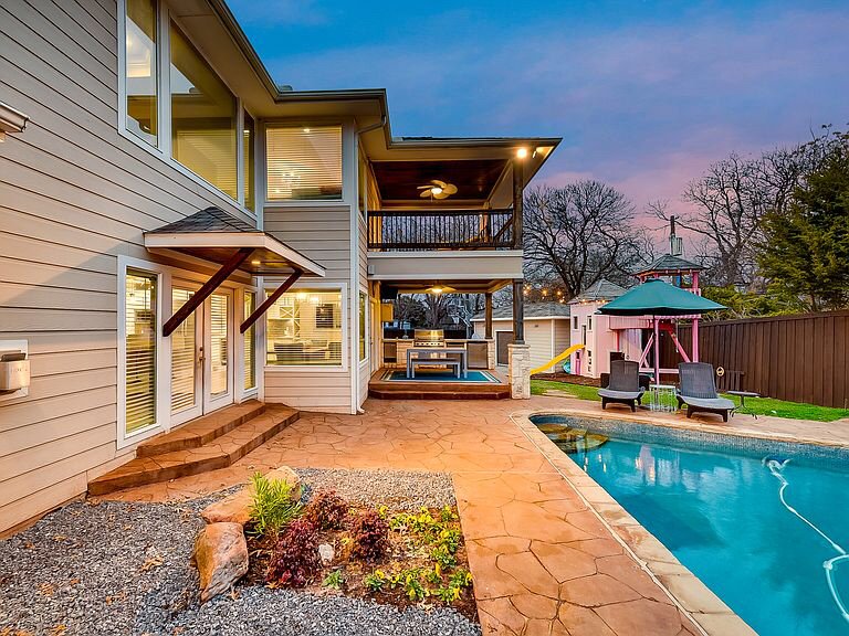 Photo of Britt Rhodes Real Estate