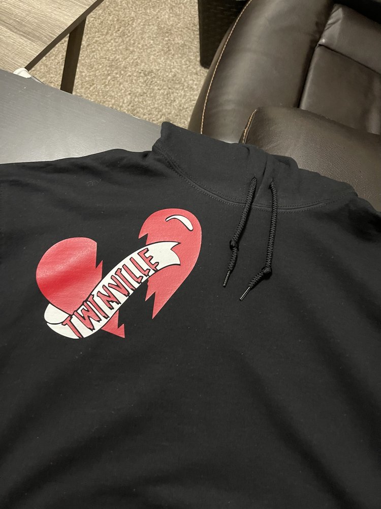 Photo of Shirtz N Thingz