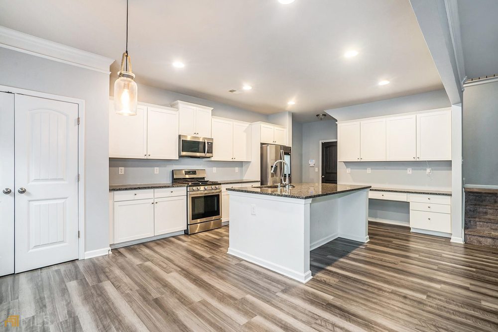 Photo of Michelle Cook - Exp Realty