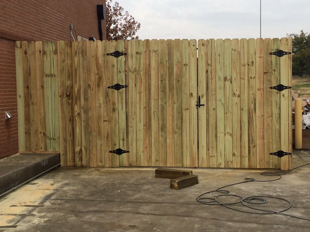 Photo of CW Fence and Deck