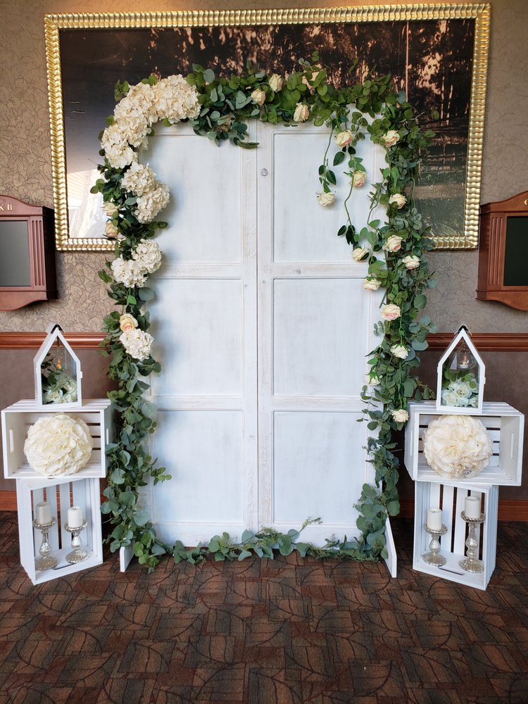 Photo of Victoria's Backdrops & Decorations