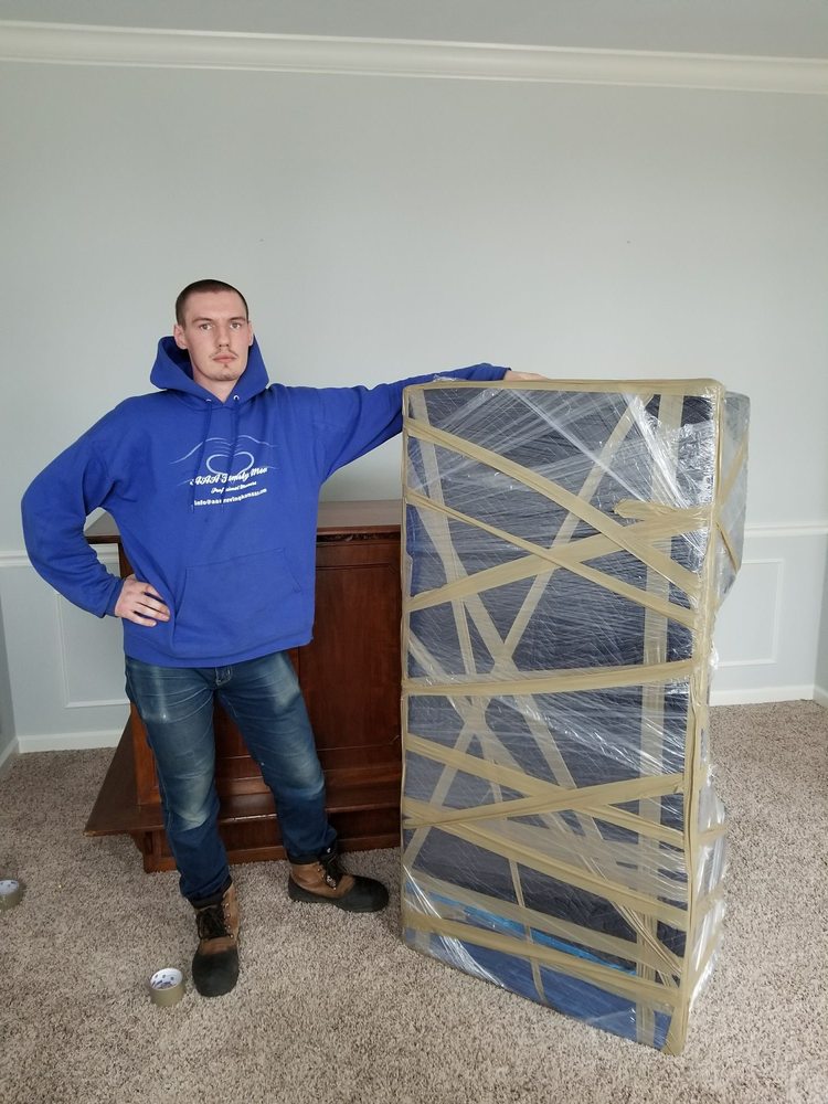 Photo of AAA Family Move