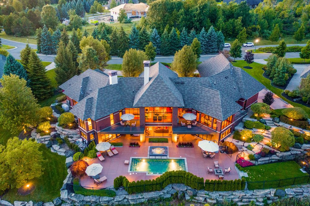 Photo of Jan Stone - Real Estate One