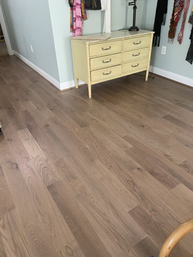 Photo of Lynn Wholesale Flooring