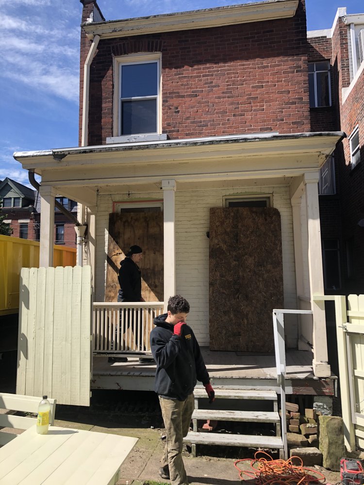 Photo of 412 Dumpsters
