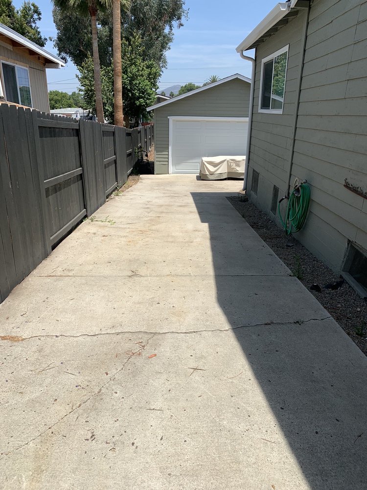 Photo of BUDG3T JUNK REMOVAL