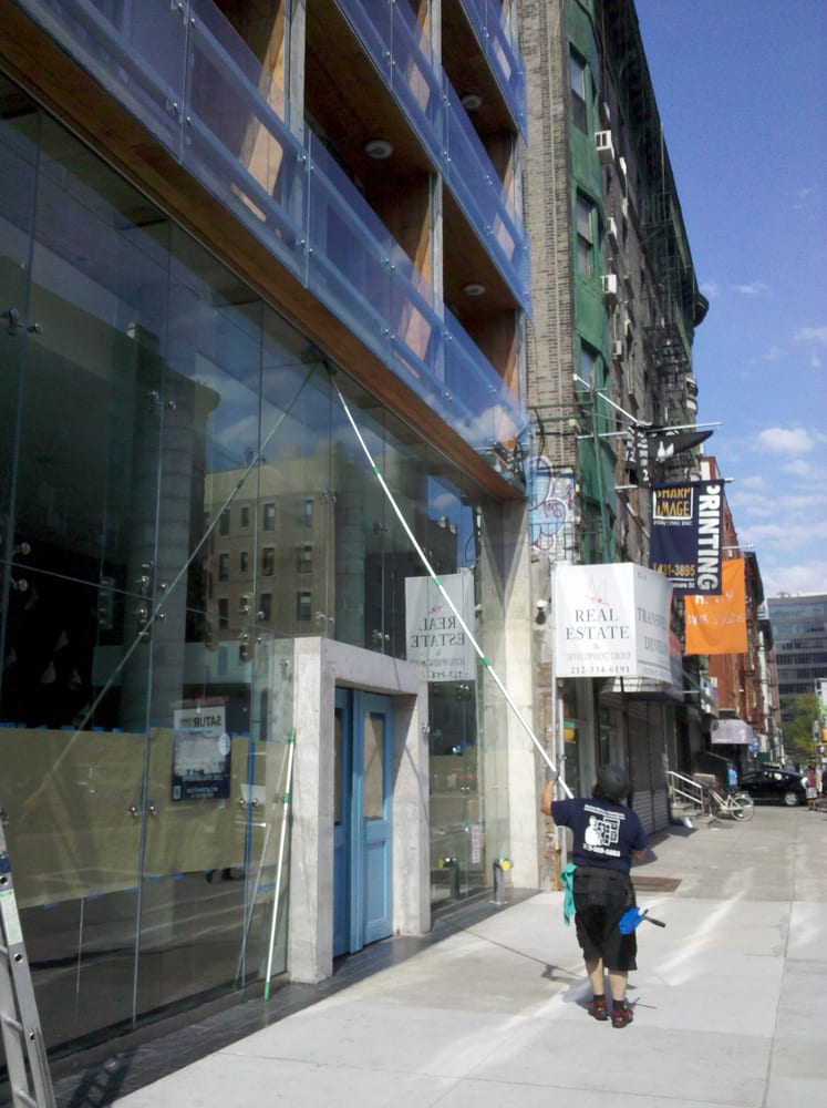 Photo of Domino Window Cleaning