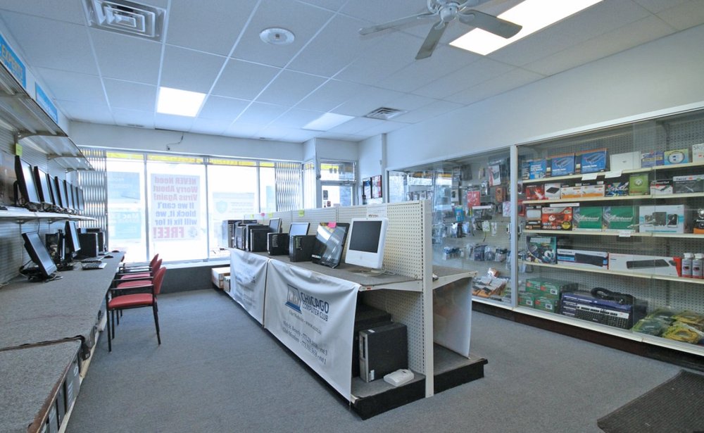 Photo of Chicago Computer Club Beverly Hills Store