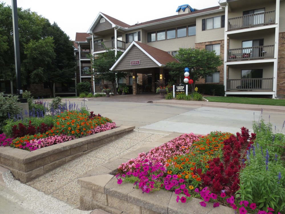 Photo of Pointe West Apartments
