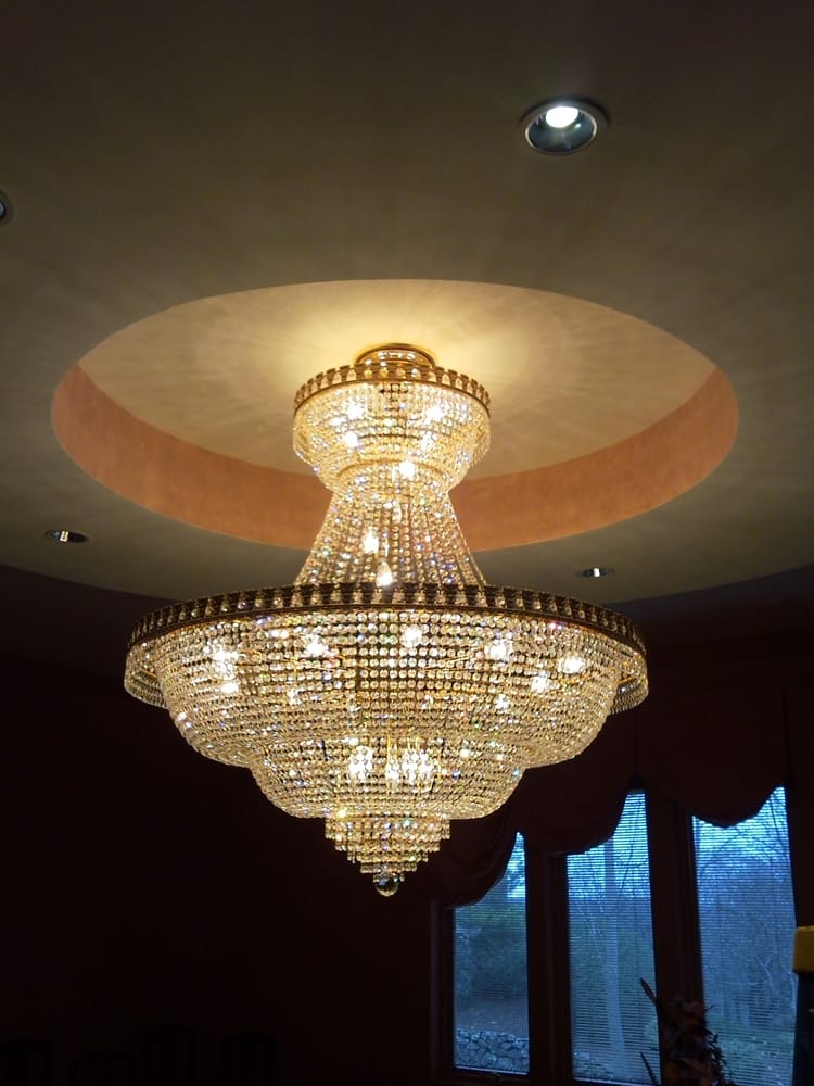 Photo of Chandelier Master
