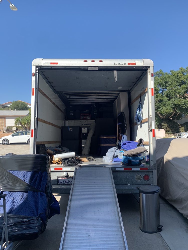 Photo of American Rescue Movers