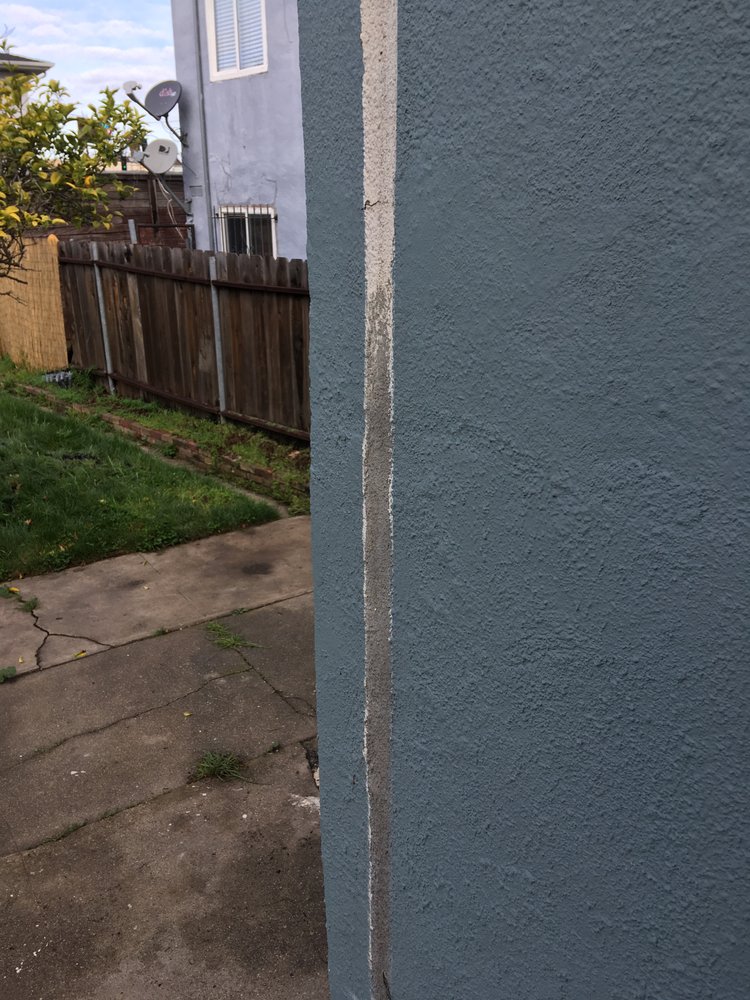 Photo of E-Z Rain Gutters