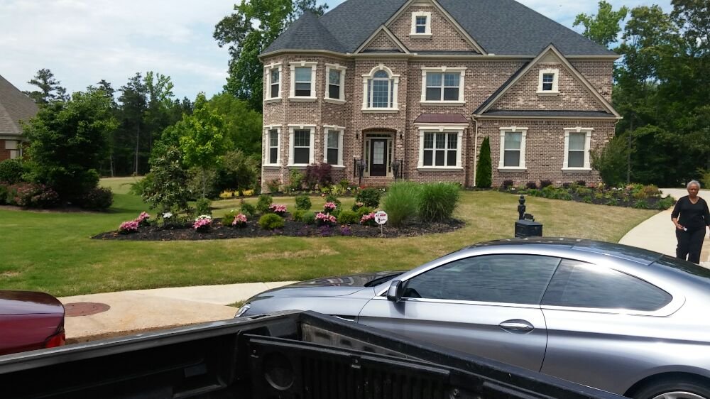 Photo of Tia's Total Landscaping