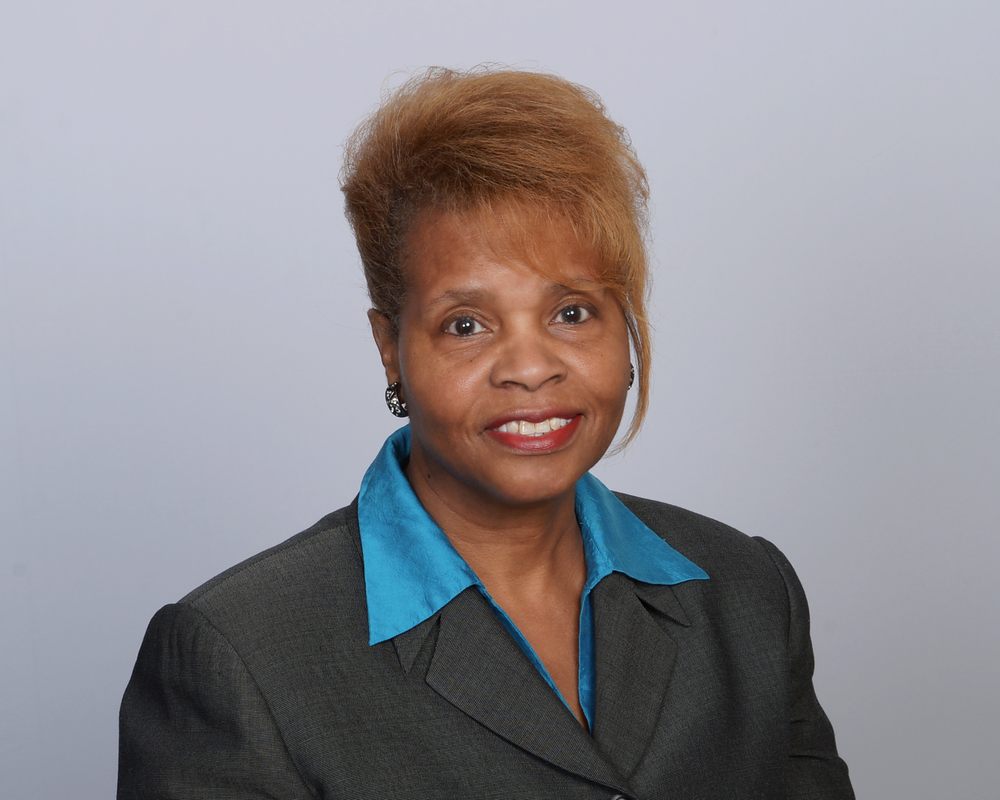 Photo of Elizabeth Camphor CPA