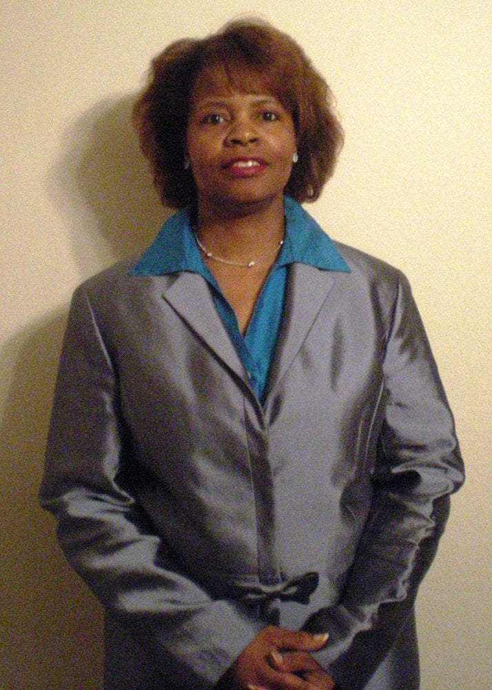 Photo of Elizabeth Camphor CPA