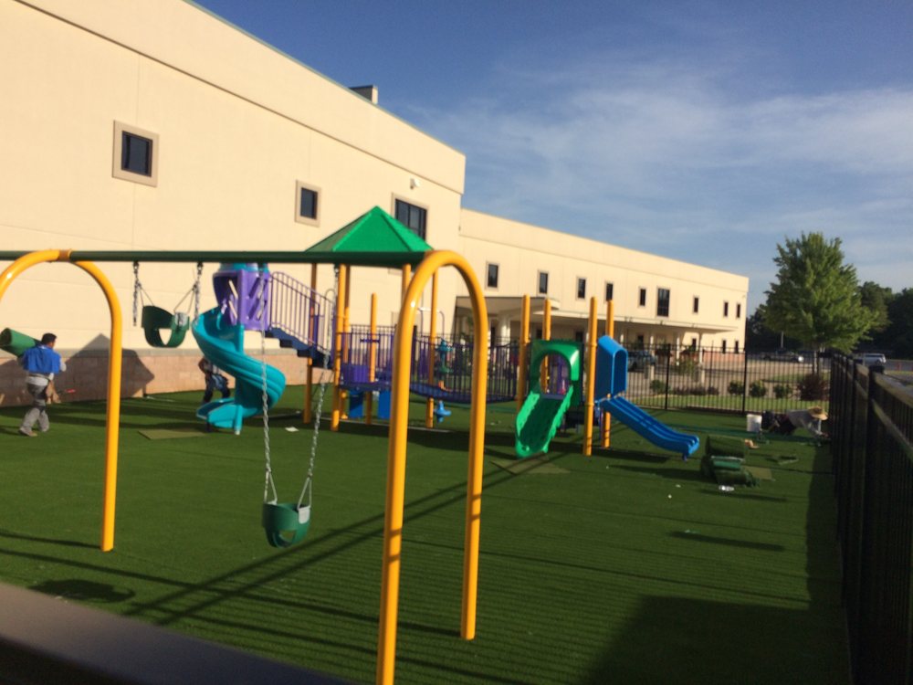 Photo of SYNLawn Kansas City